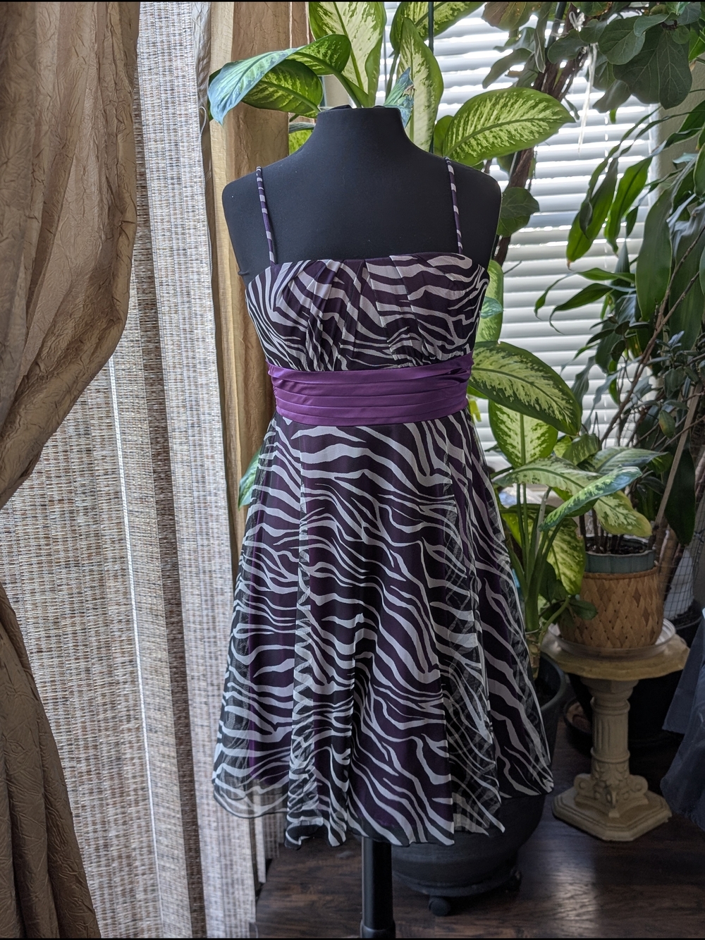 Sequin Hearts Zebra Print Mini Fit-and-Flare Dress with Satin Waistband Sz 11